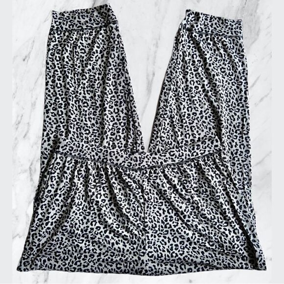 NWT Gray & Black Leopard Print Relaxed Fit Drawstring Waist Jogger Casual Pants - Picture 3 of 10